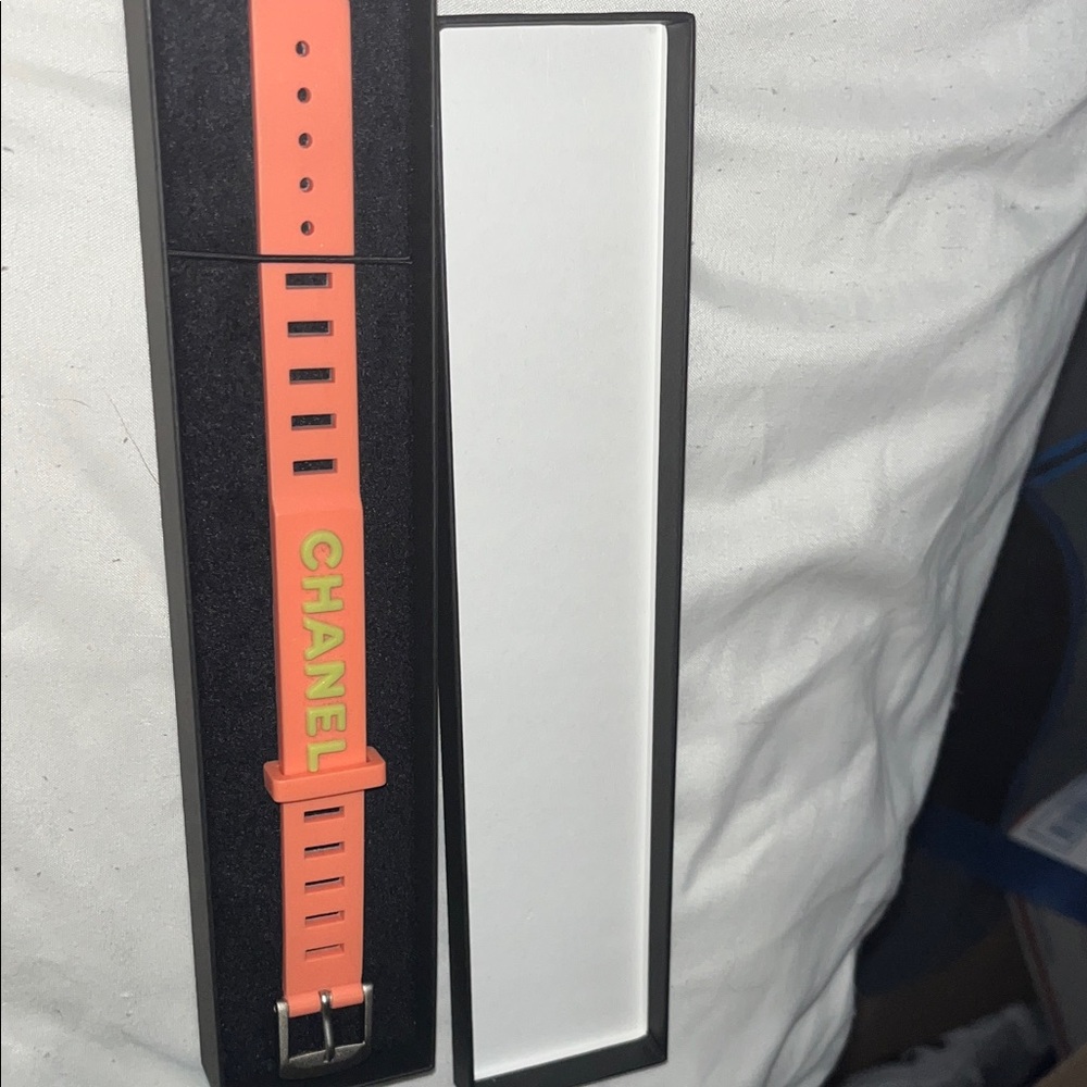 Chanel Vibrant Orange Wristband 925 silver branded.